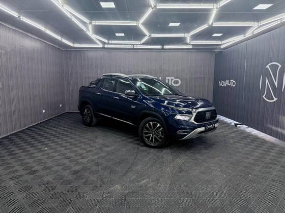 FIAT TORO 2.0 16V TURBO DIESEL RANCH 4WD AT9 FIAT TORO 2.0 16V TURBO DIESEL RANCH 4WD AT9